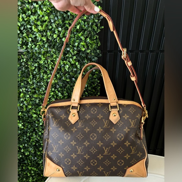Louis Vuitton Retiro PM Monogram shoulder bag - Picture 7 of 17